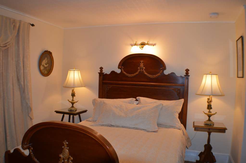 Seven Hills Inn لينوكس الغرفة الصورة